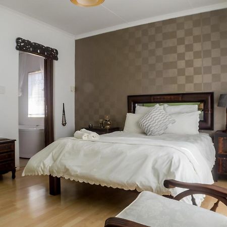 Seroloana Guest House Ράστενμπεργκ Εξωτερικό φωτογραφία