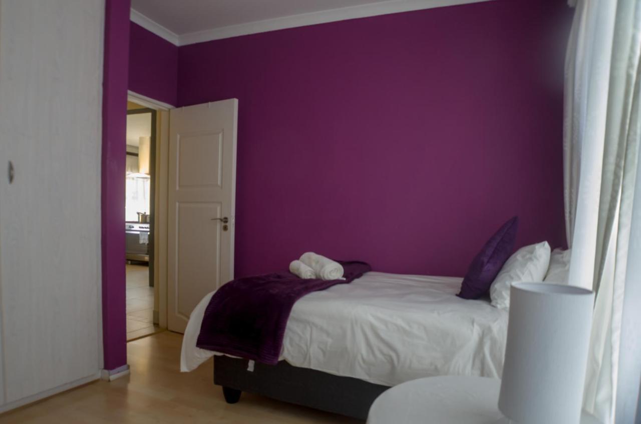 Seroloana Guest House Ράστενμπεργκ Εξωτερικό φωτογραφία