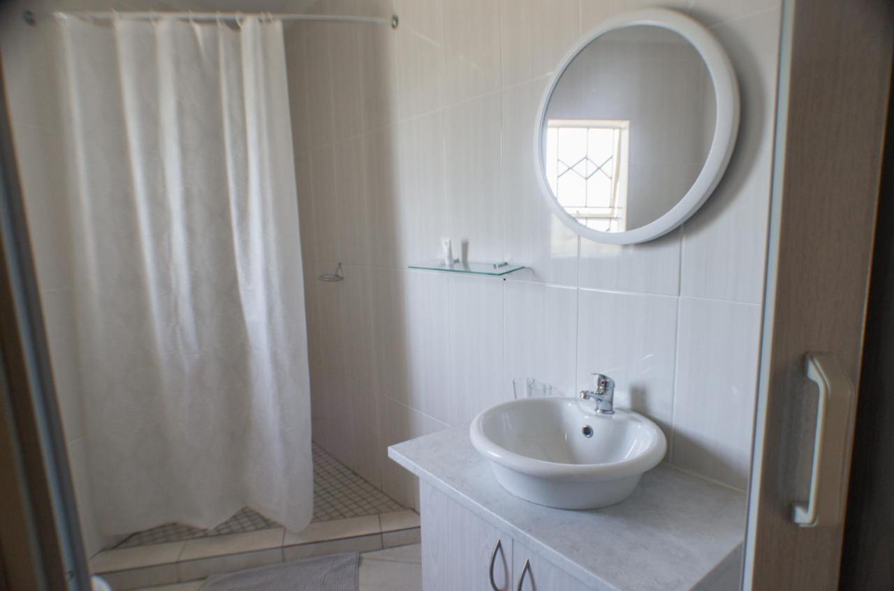 Seroloana Guest House Ράστενμπεργκ Εξωτερικό φωτογραφία