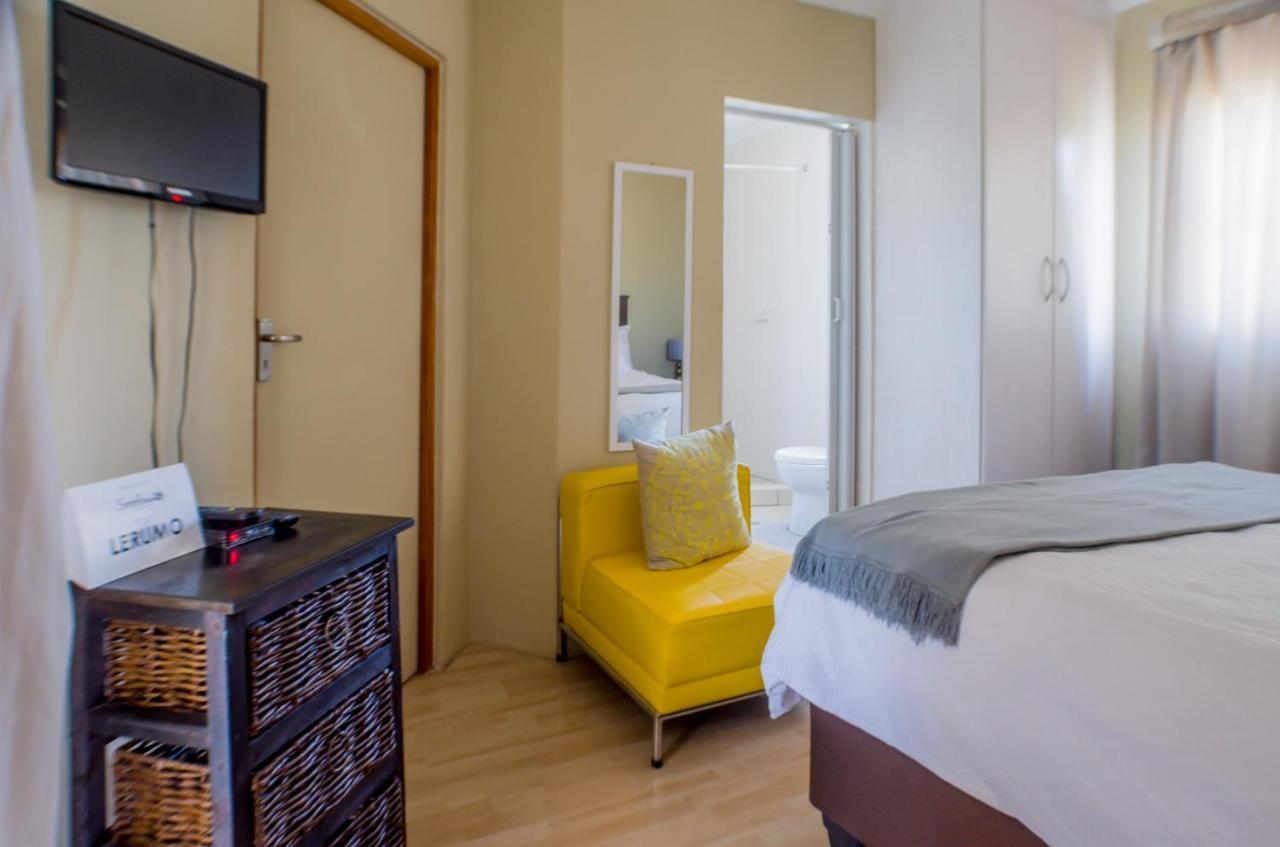 Seroloana Guest House Ράστενμπεργκ Εξωτερικό φωτογραφία