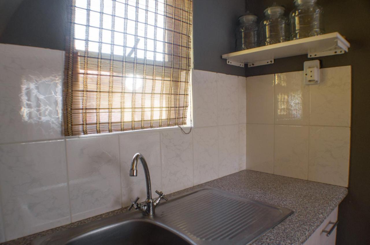 Seroloana Guest House Ράστενμπεργκ Εξωτερικό φωτογραφία