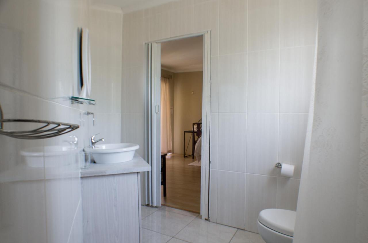 Seroloana Guest House Ράστενμπεργκ Εξωτερικό φωτογραφία
