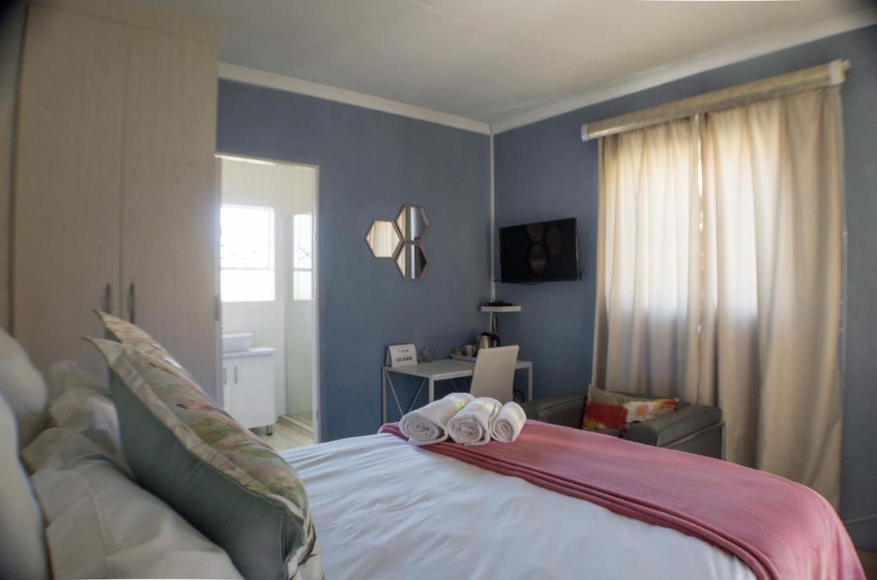 Seroloana Guest House Ράστενμπεργκ Εξωτερικό φωτογραφία